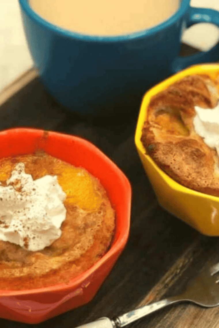 Easy Air Fryer Peach Cobbler for Two – quick, single-serving dessert with juicy peaches and a golden, flaky crust, perfect for cozy nights.