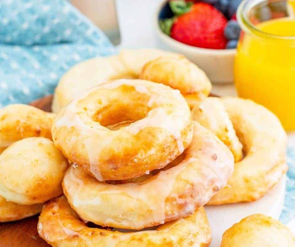 Air Fryer Copycat Krispy Kreme Donuts