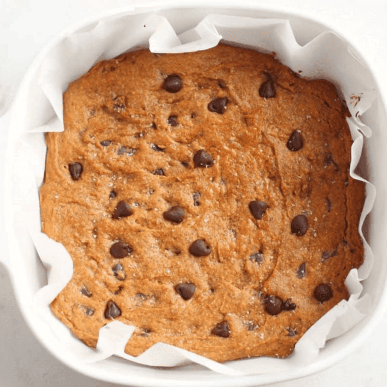 Air Fryer Flourless Peanut Butter Blondies