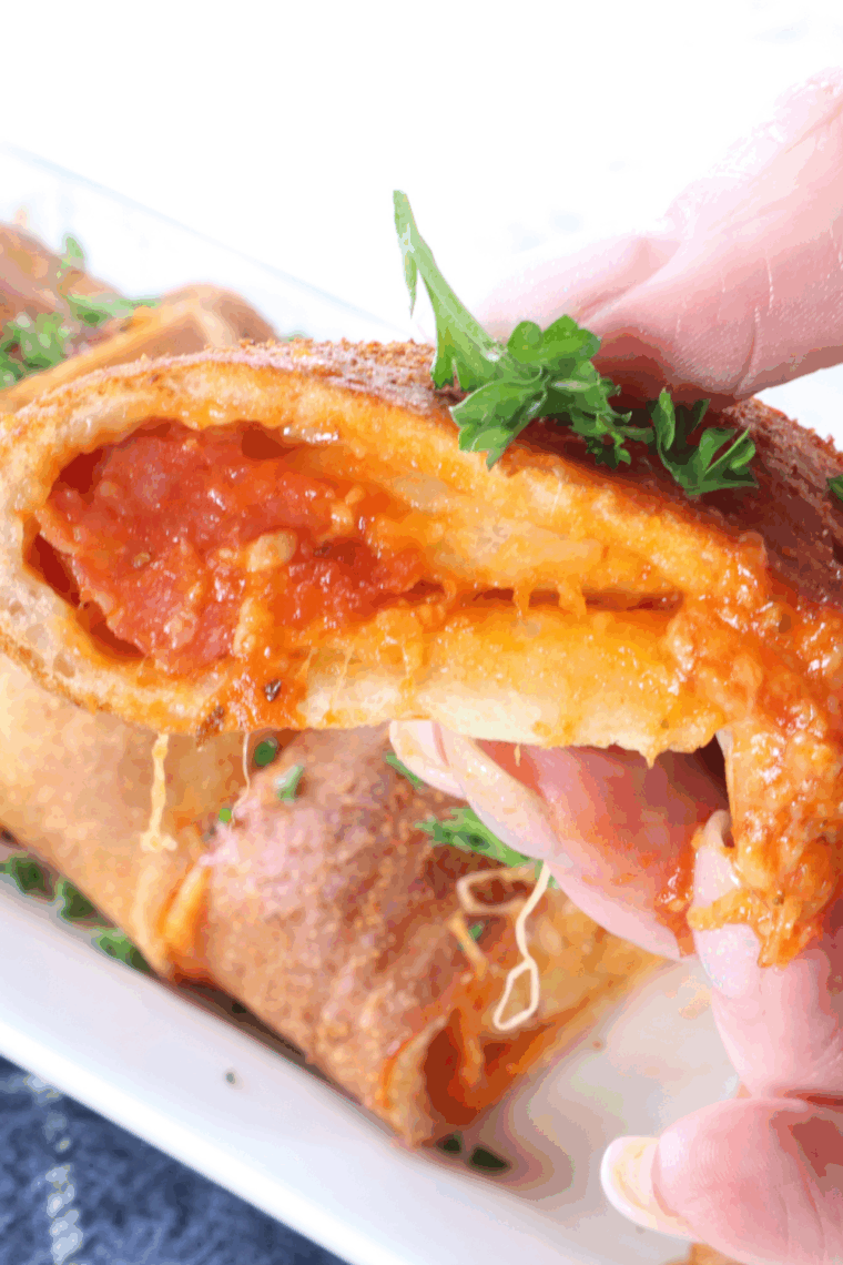 Easy Air Fryer Pepperoni Stromboli Recipe