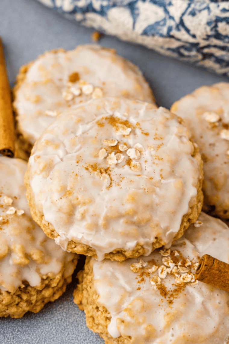 Air Fryer Copycat Crumbl Iced Oatmeal Cookies – soft, chewy oatmeal cookies topped with sweet vanilla icing. Easy air fryer recipe for quick, homemade Crumbl-style cookies.