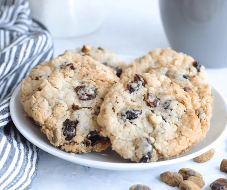 Air Fryer Cranberry Pistachio Shortbread Cookies￼