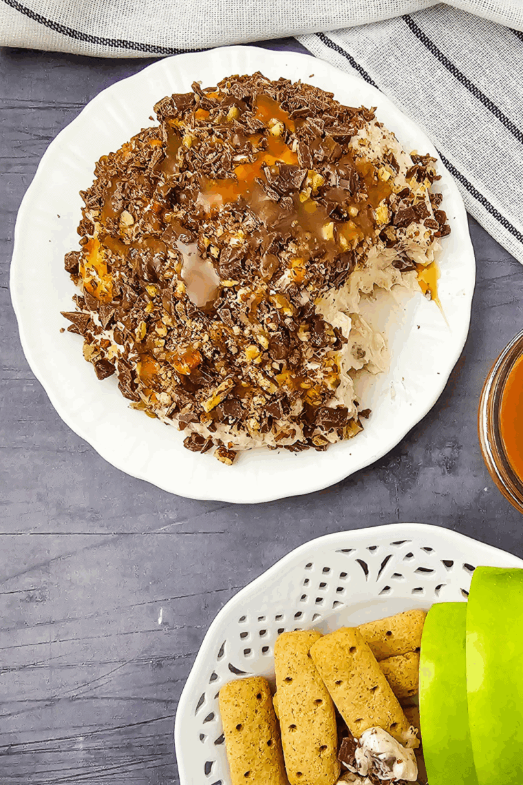 Easy Snickers Cheese Ball Recipe
