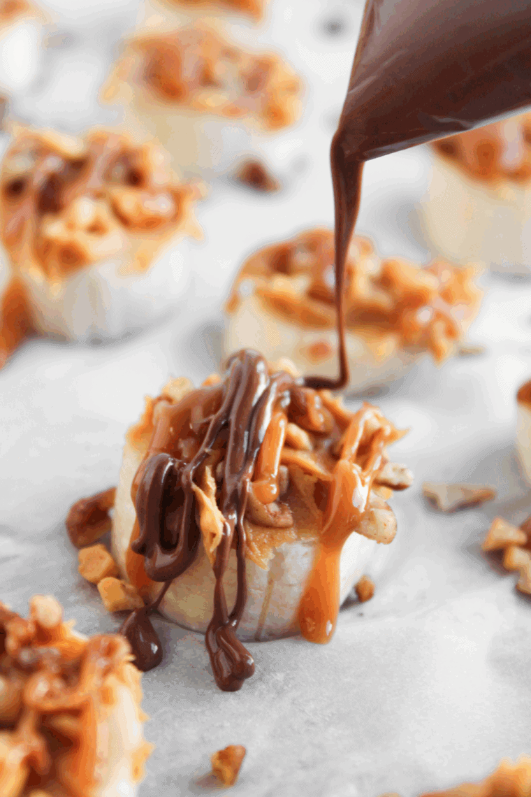 Easy Frozen Banana Snickers Bites