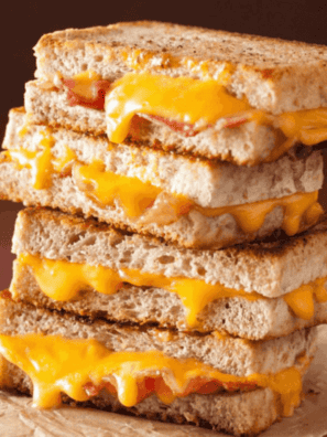 Apple Bacon and Cheddar Grilled Cheese