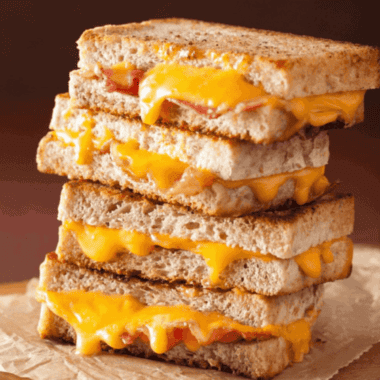 Apple Bacon and Cheddar Grilled Cheese