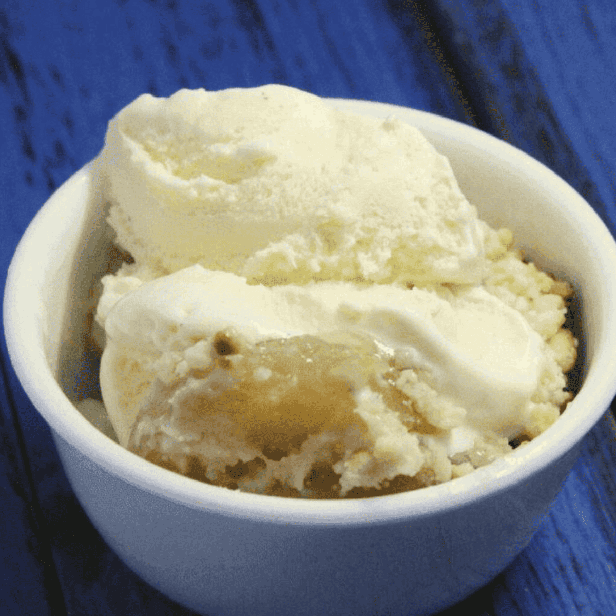 Air Fryer Apple Pie Dump Cake