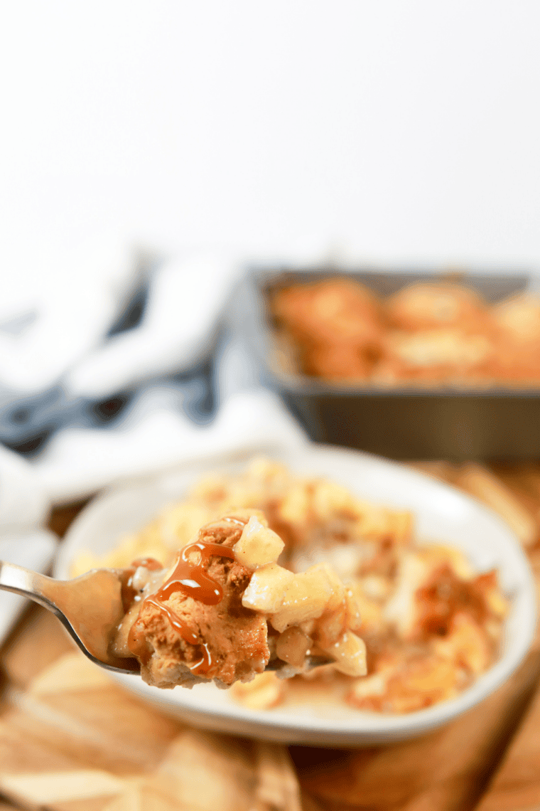 Golden air fryer apple cobbler with tender baked apples and flaky crust in a serving dish.