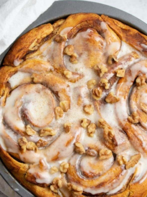 Air Fryer Cinnamon Roll Apple Pie