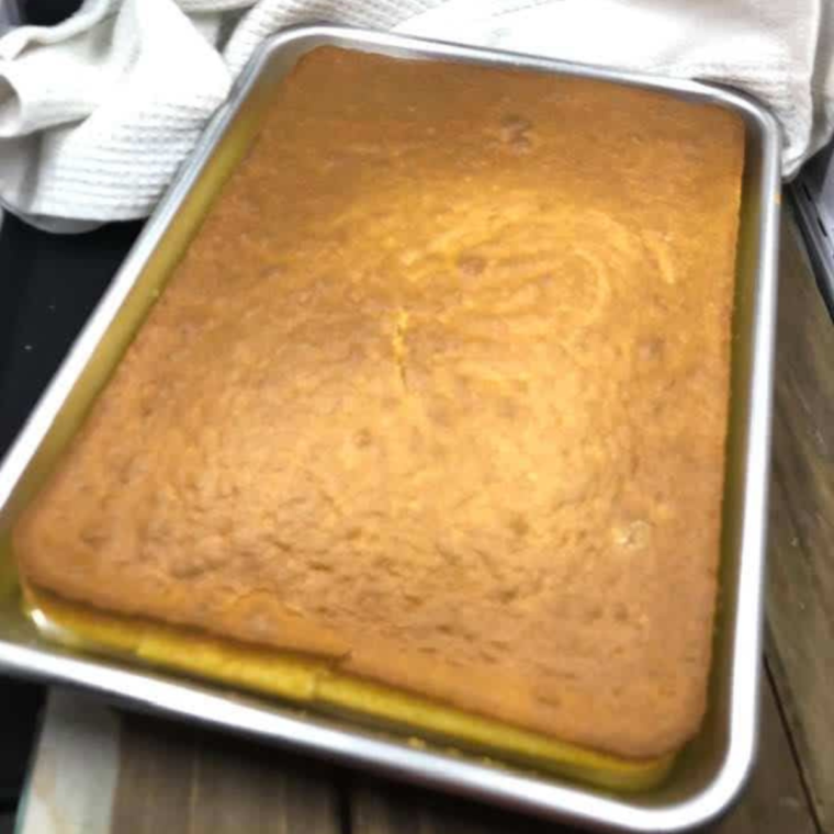 Air Fryer Vanilla Texas Sheet Cake