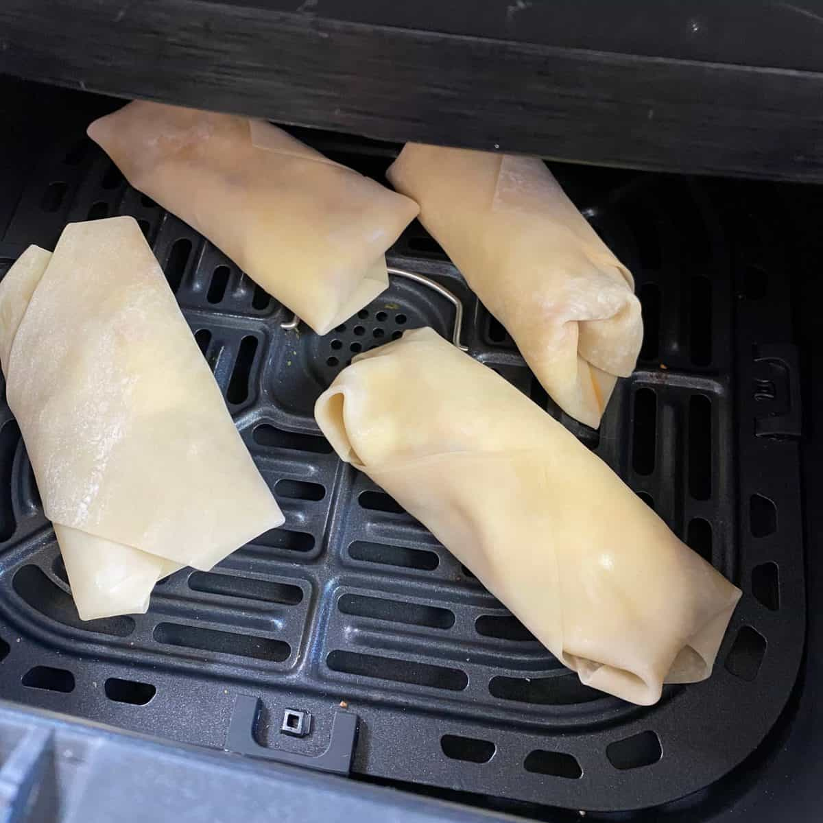 air fryer blueberry cheesecake egg rolls