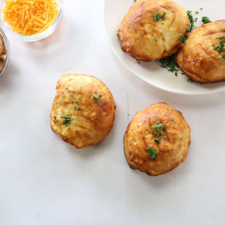 Serve with your favorite dipping sauce, pizza sauce, or garlic butter.