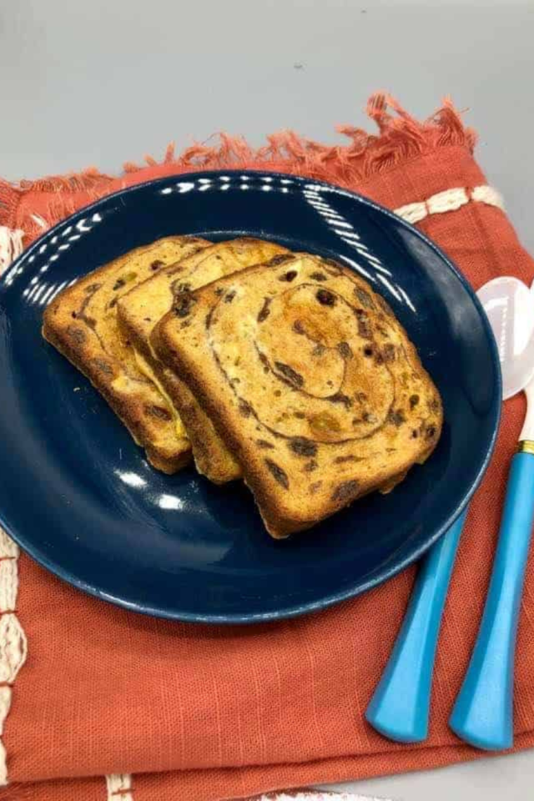 Air Fryer Cinnamon Raisin French Toast