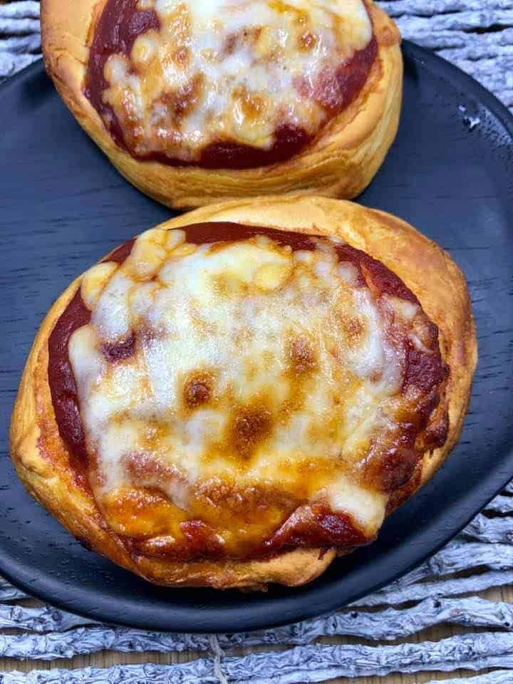 Air Fryer Easy Biscuit Pizza