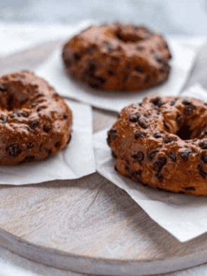 Air Fryer Chocolate Chip Bagels