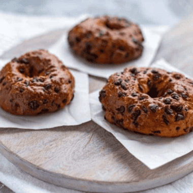 Air Fryer Chocolate Chip Bagels