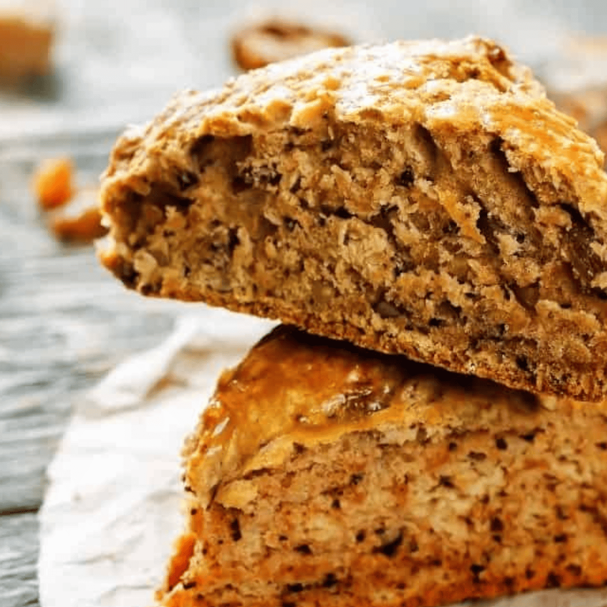 Air Fryer Pumpkin Raisin Scones