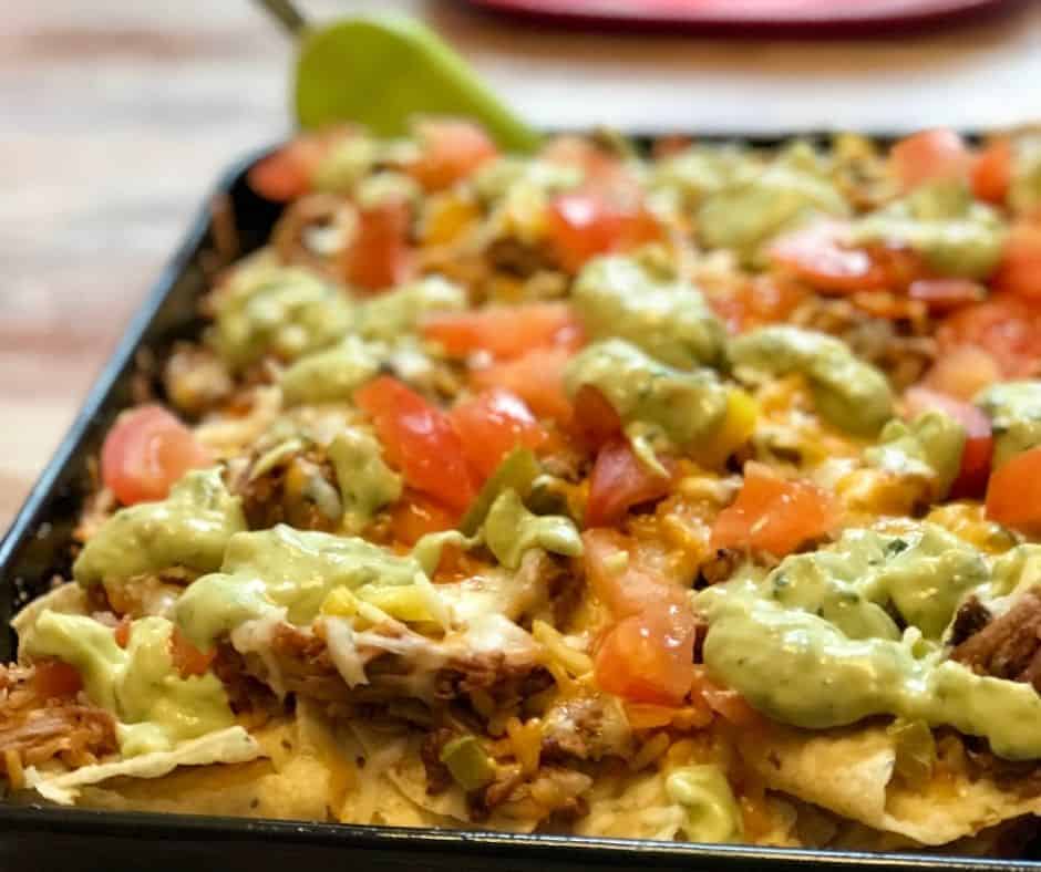 https://trendy-home1.info/air-fryer-pulled-pork-mediterranean-nachos/