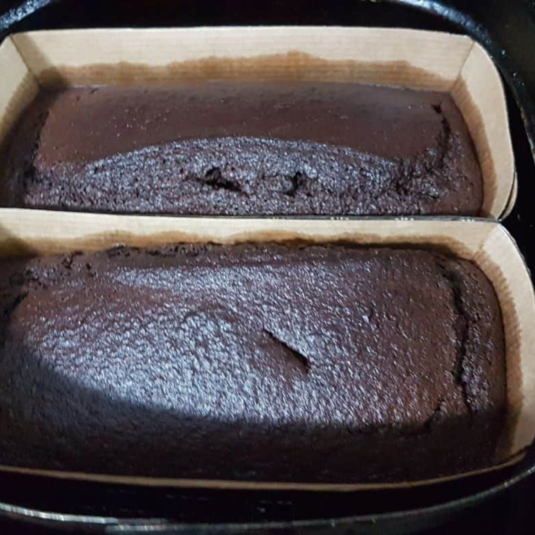 Air Fryer Chocolate Pound Cake