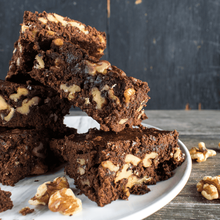 Air Fryer Classic Fudge Walnut Brownies