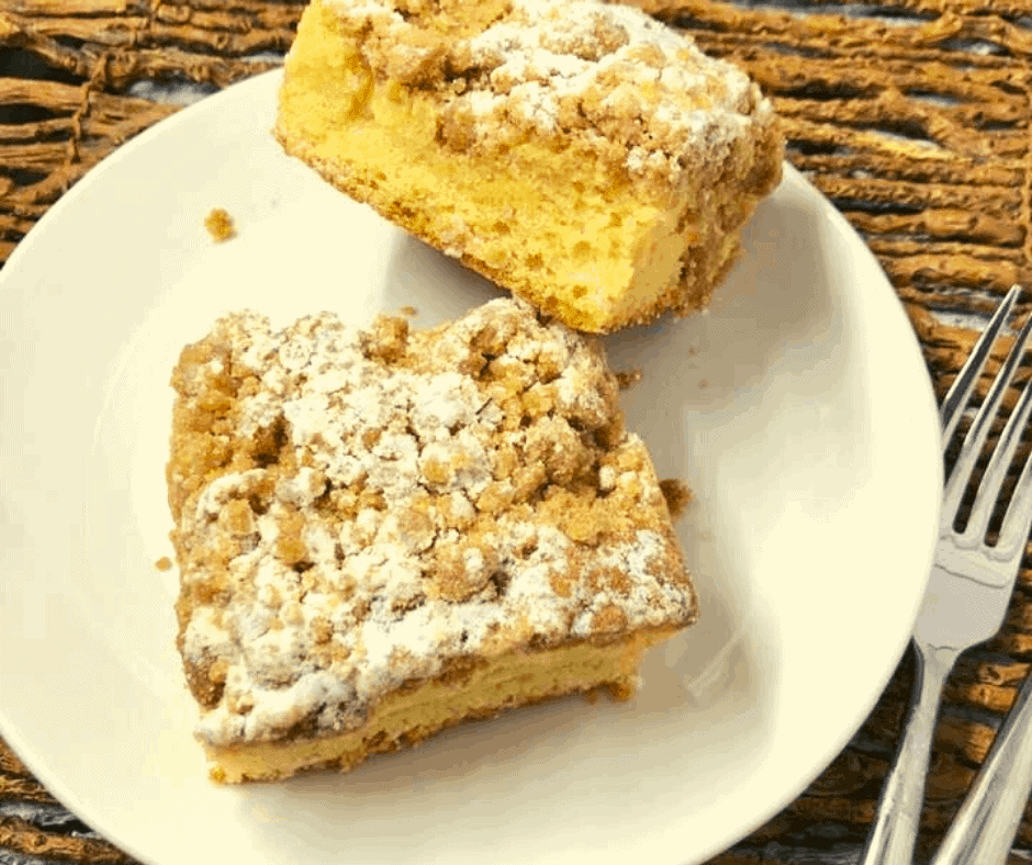 air fryer apple crumb cake on plate