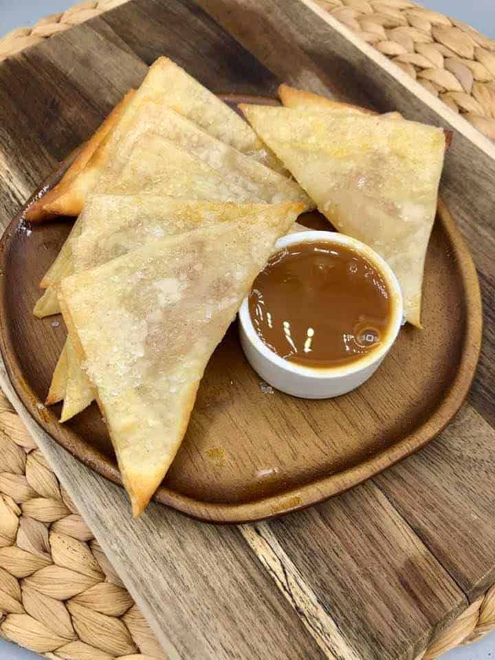 Air Fryer Apple Pie Wontons