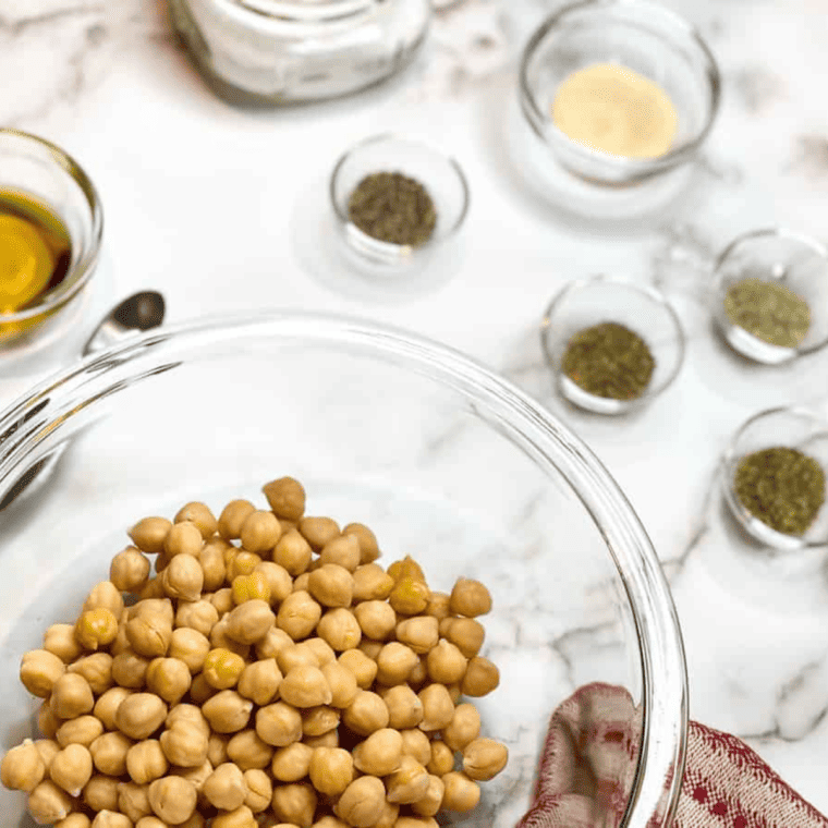 Air Fryer Spicy Roasted Chickpeas