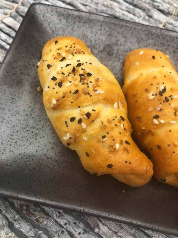 Air Fryer Everything Bagel Crescent Rolls