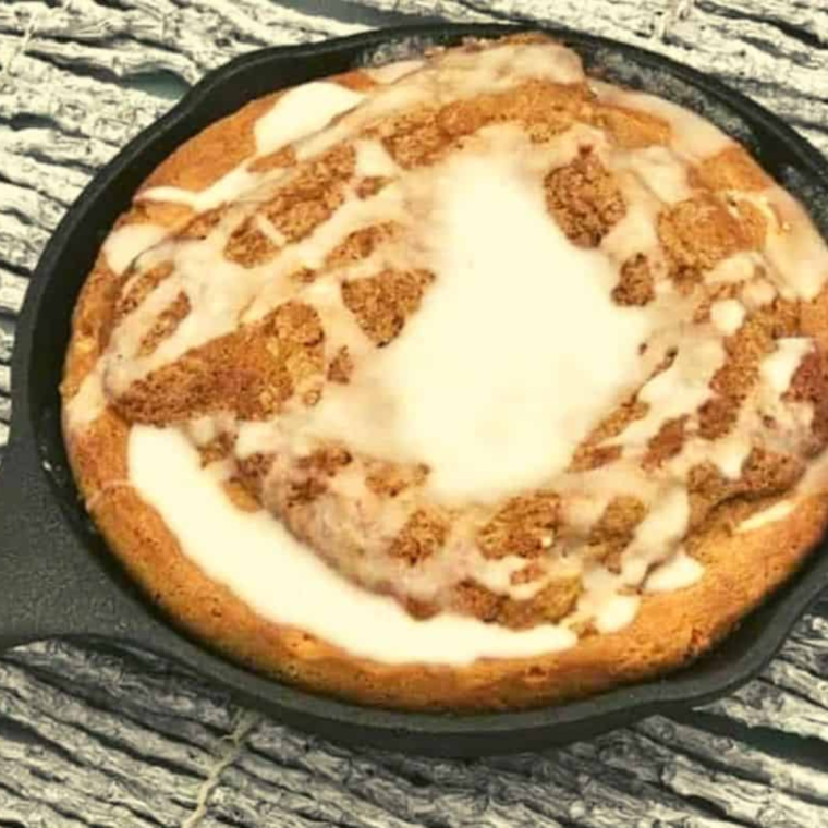 Air Fryer Cinnamon Roll Cake