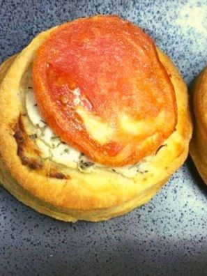 Air Fryer Roasted Tomato Tarts