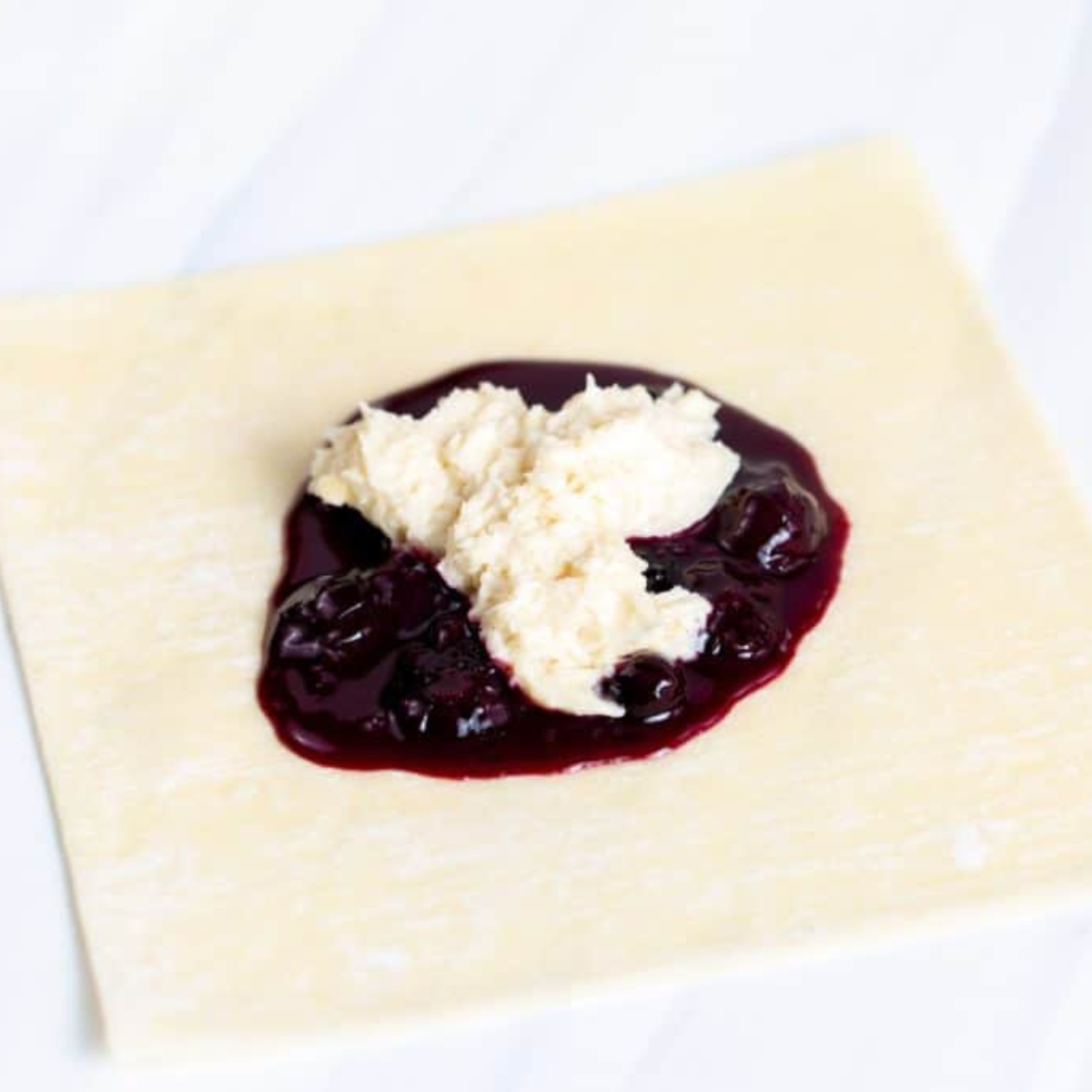 air fryer blueberry cheesecake egg rolls