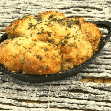 Air Fryer Garlic Parmesan Monkey Bread