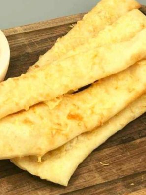 Air Fryer Copycat Little Caesar Crazy Bread