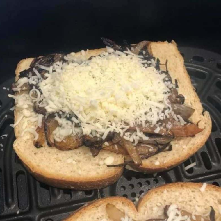 Air Fryer French Onion Grilled Cheese 