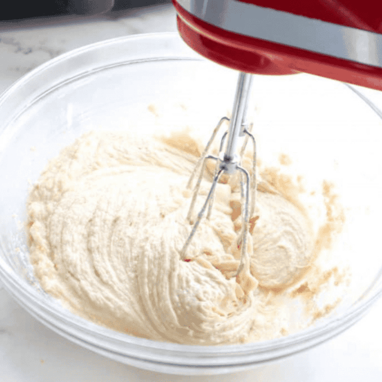 Finished creamy Auntie Anne’s caramel dip ready to serve in minutes