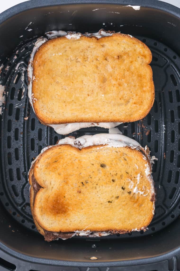 Air Fryer Fluffernutter Sandwich