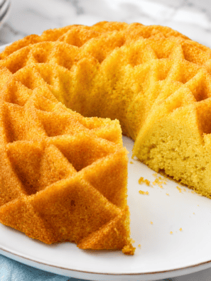 Air Fryer 7-Up Cake