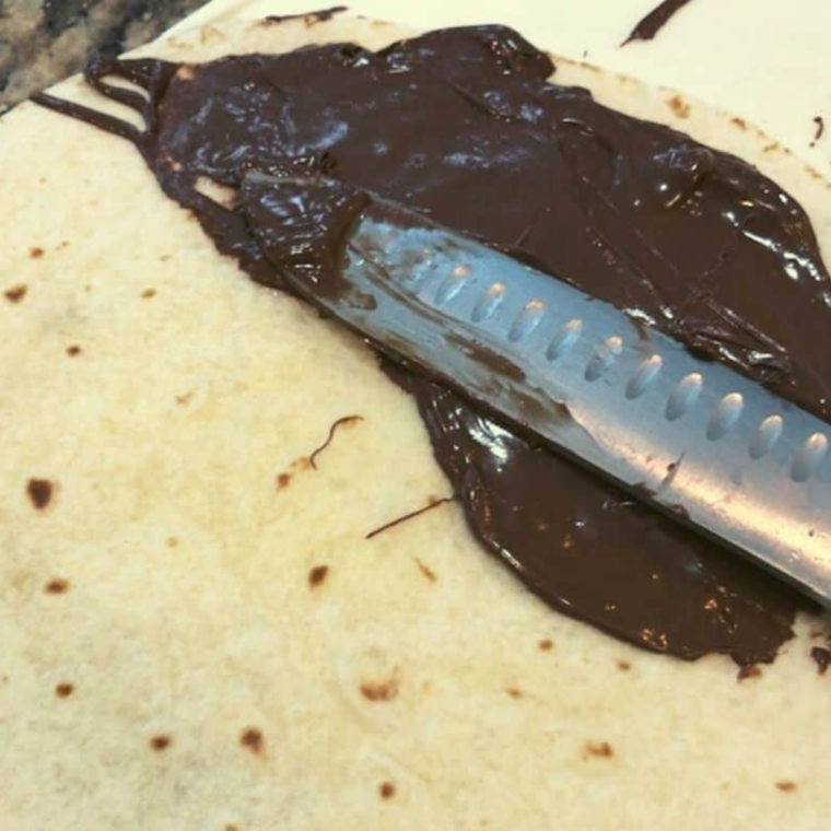 How To Make Air Fryer Banana Nutella Quesadilla