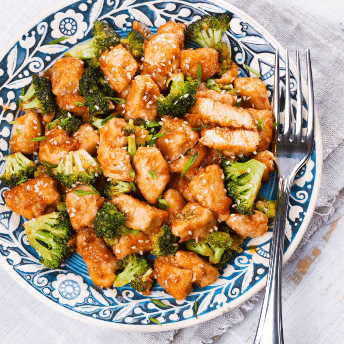 Freshly cooked air fryer chicken and broccoli as a healthy meal option