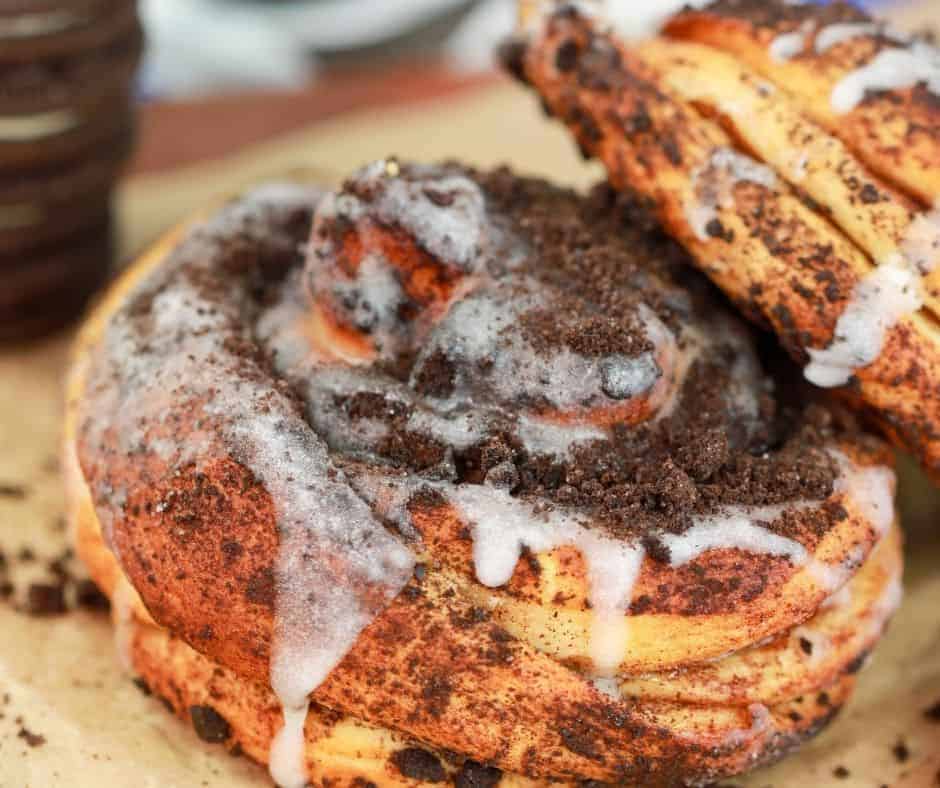 Air Fryer Oreo Cinnamon Rolls