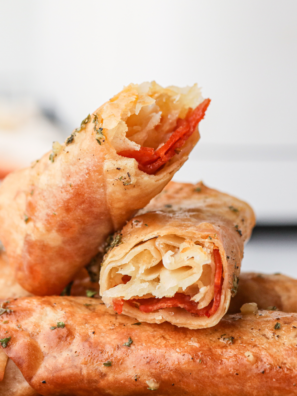 Air Fryer Pizza Egg Roll