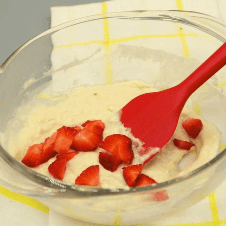 Air Fryer Strawberry & Cream Mug Cake