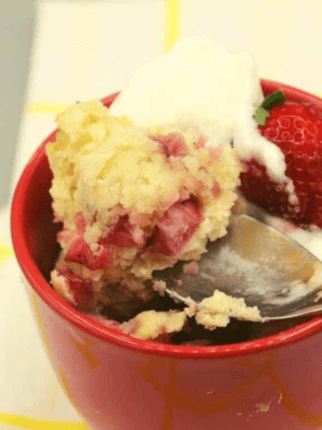 Air Fryer Strawberry & Cream Mug Cake