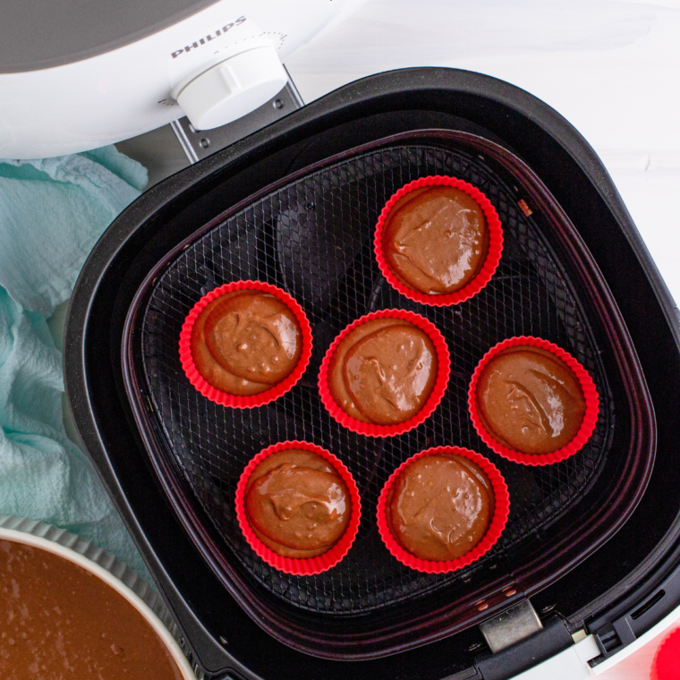 Air Fryer Copycat Hostess Cupcakes
