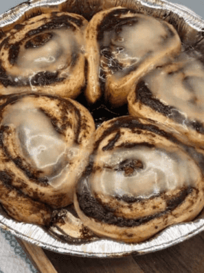 Blackstone Griddle Cinnamon Rolls (1)