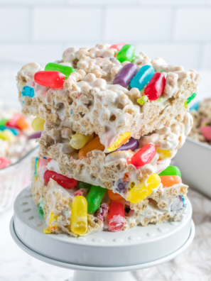 Lucky Charms Rainbow Bars