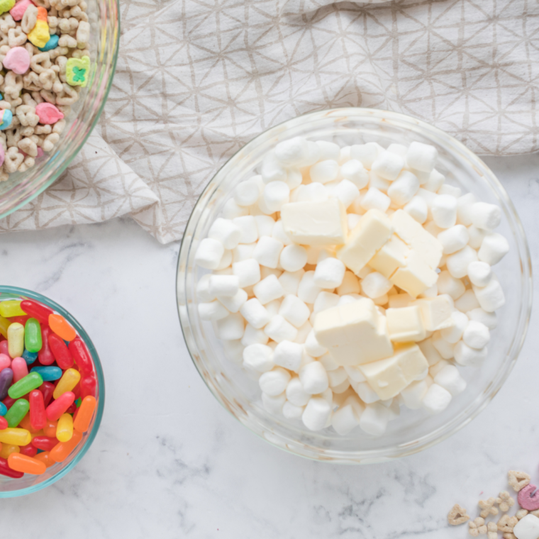 Lucky Charms Rainbow Bars