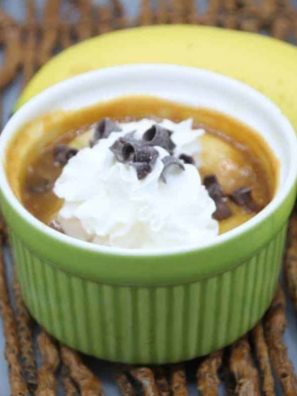 Air Fryer Banana Caramel Pie