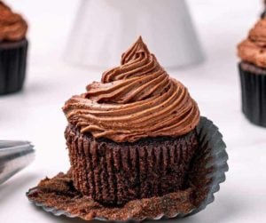 Air Fryer Chocolate Cupcakes