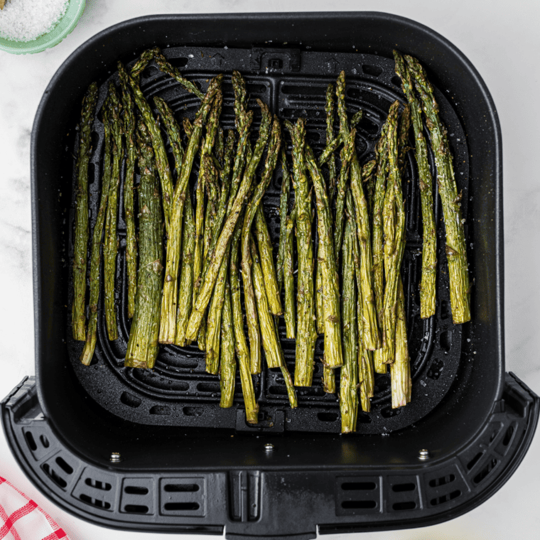 Arrange asparagus in a single layer in air fryer basket, set to 400°F, cook for 6-8 minutes.